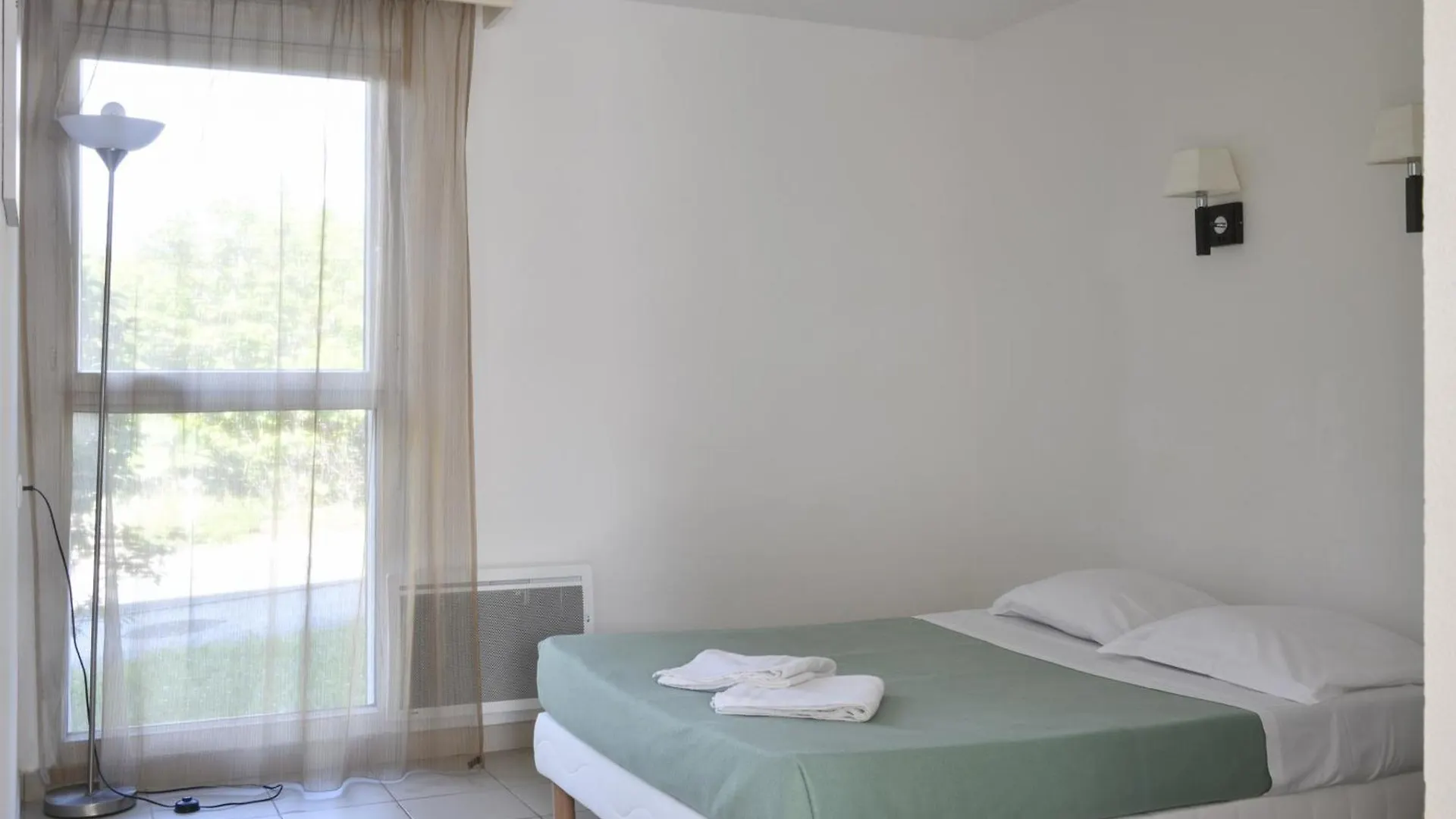 Aparthotel Vacanceole - Domaine De Saint Orens Montreal  France